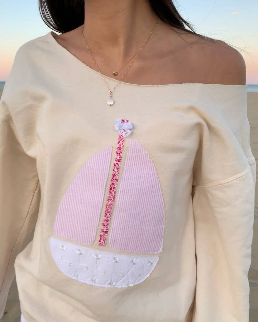 Long Sleeve Top with Sailboat Applique: Gray