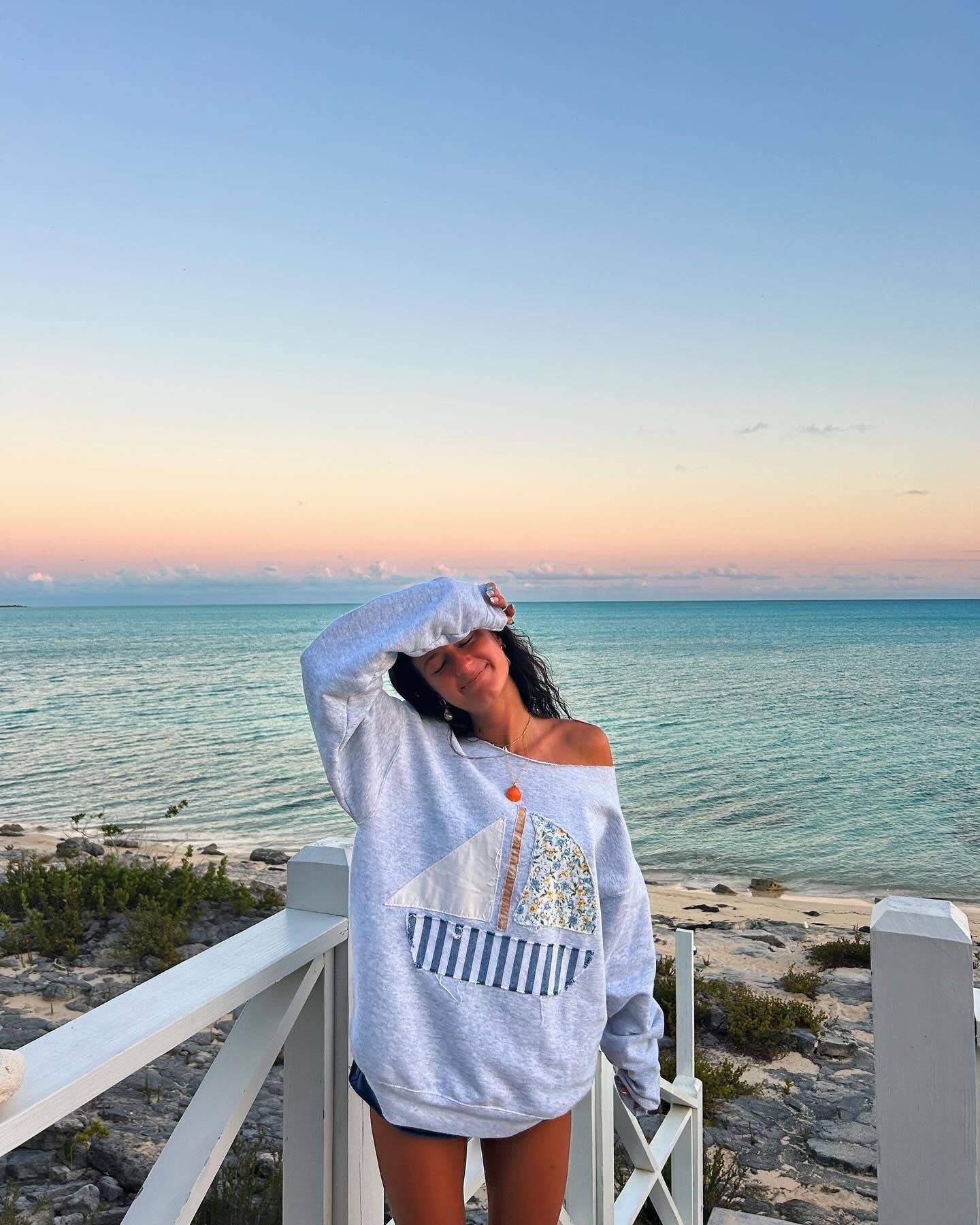 Long Sleeve Top with Sailboat Applique: Gray