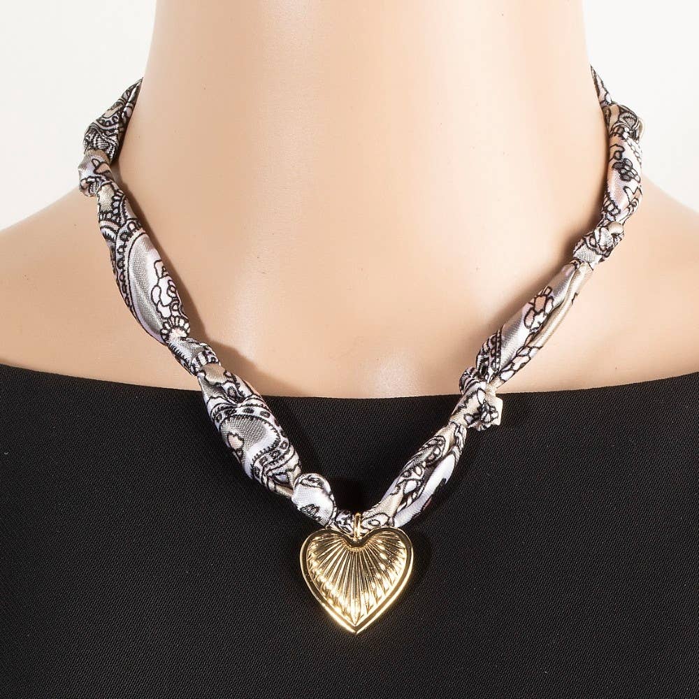 Textured Heart Pendant Knotted Bandana Necklace: Blue